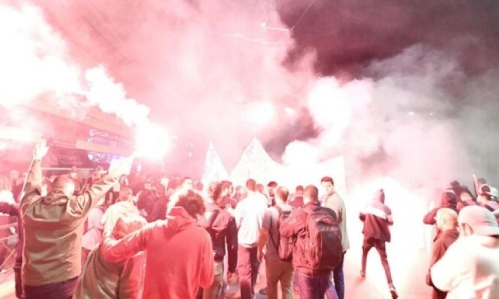 Επεισόδια στην πορεία για την Παλαιστίνη: Χημικά της αστυνομίας έξω από την πρεσβεία του Ισραήλ